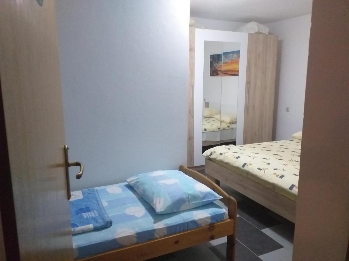Apartmani Branka Rtina Buitenkant foto