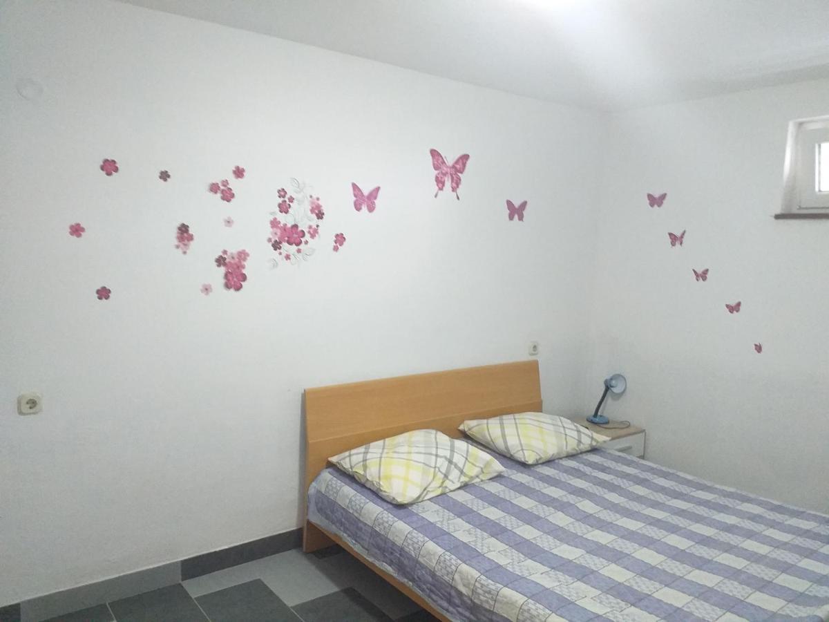 Apartmani Branka Rtina Buitenkant foto